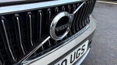 Volvo Xc40 2.0 B4P Inscription Pro 5dr Auto Petrol Estate